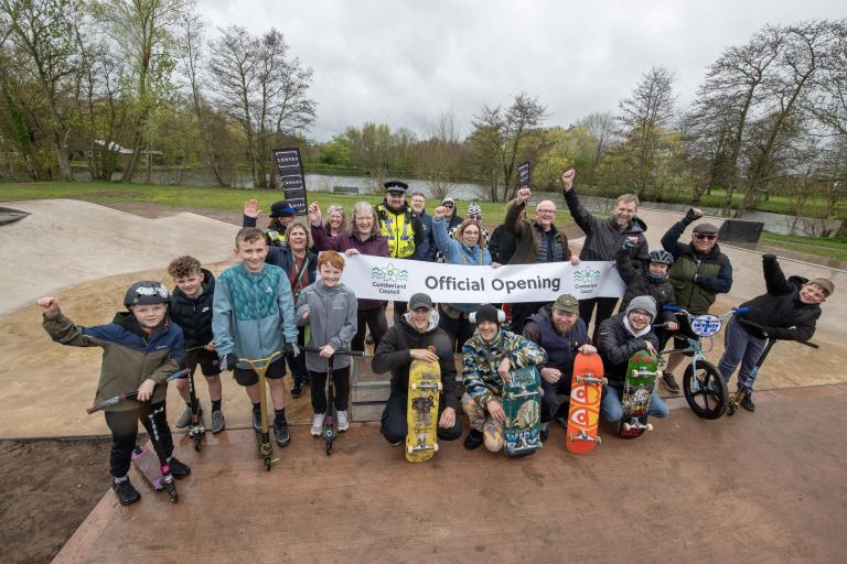 Group picture at the skatepark opening 