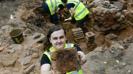 Uncovering Roman Carlisle excavation. Credit Stuart Walker Photography