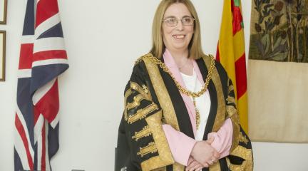 Jeanette Whalen in her mayoral chains