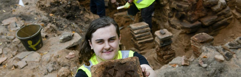 Uncovering Roman Carlisle excavation. Credit Stuart Walker Photography